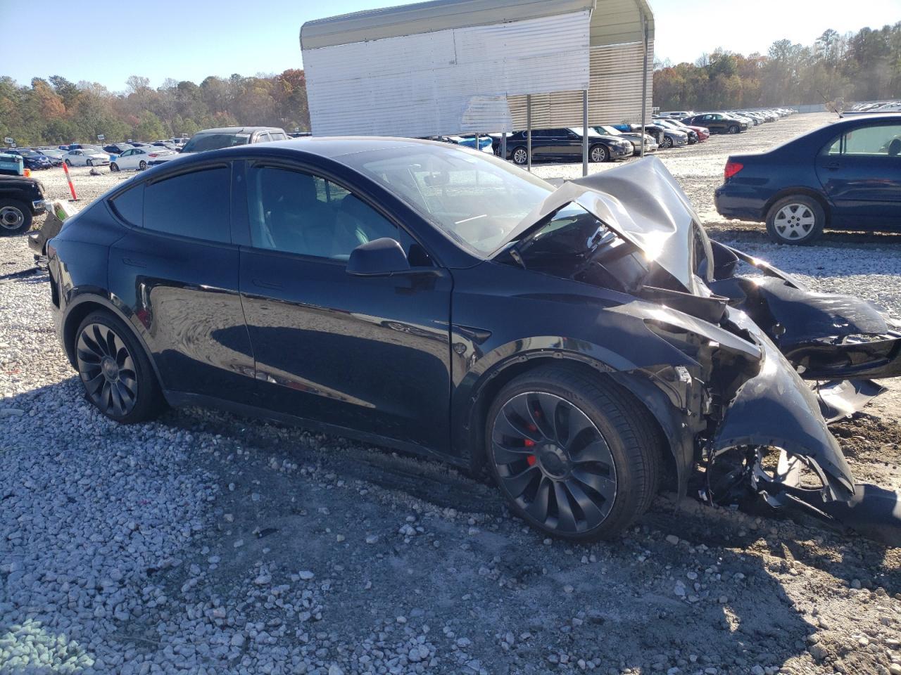 2023 TESLA MODEL Y - Фото 4