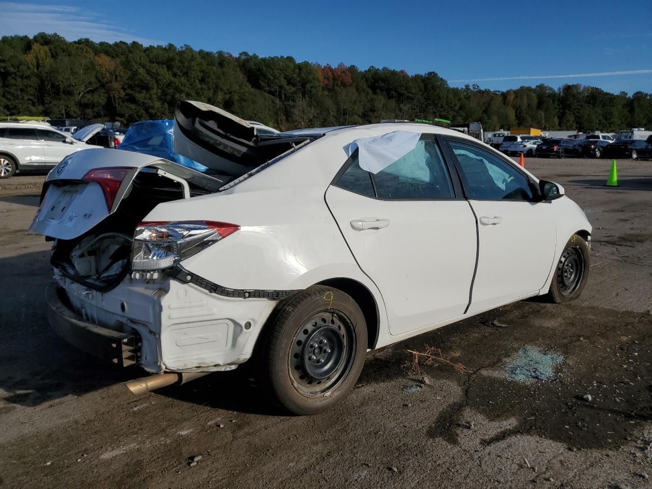 2019 TOYOTA COROLLA L - Image 3