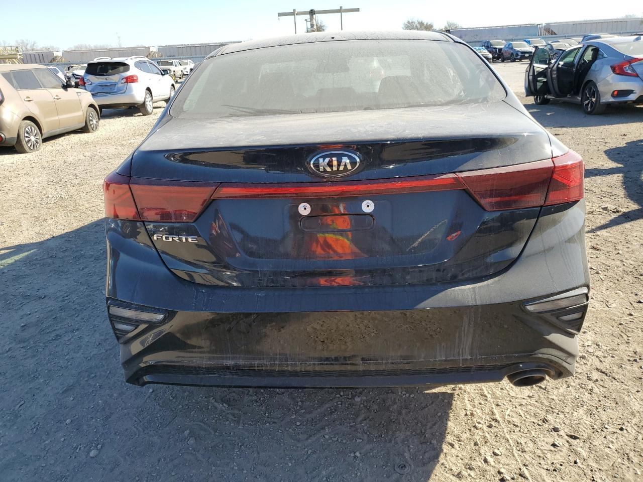 2021 KIA FORTE FE - Фото 6