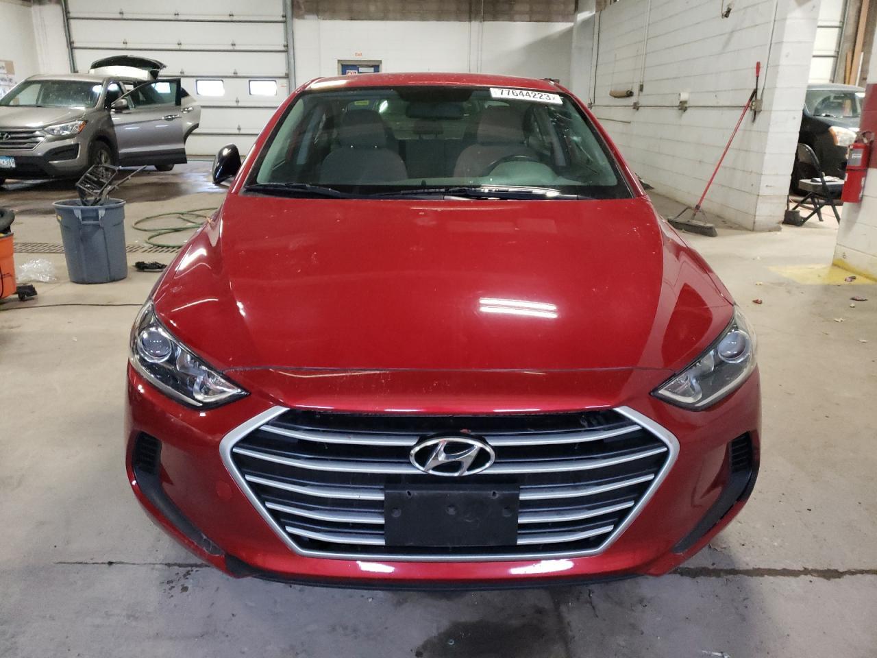 2017 HYUNDAI ELANTRA SE - Фото 5