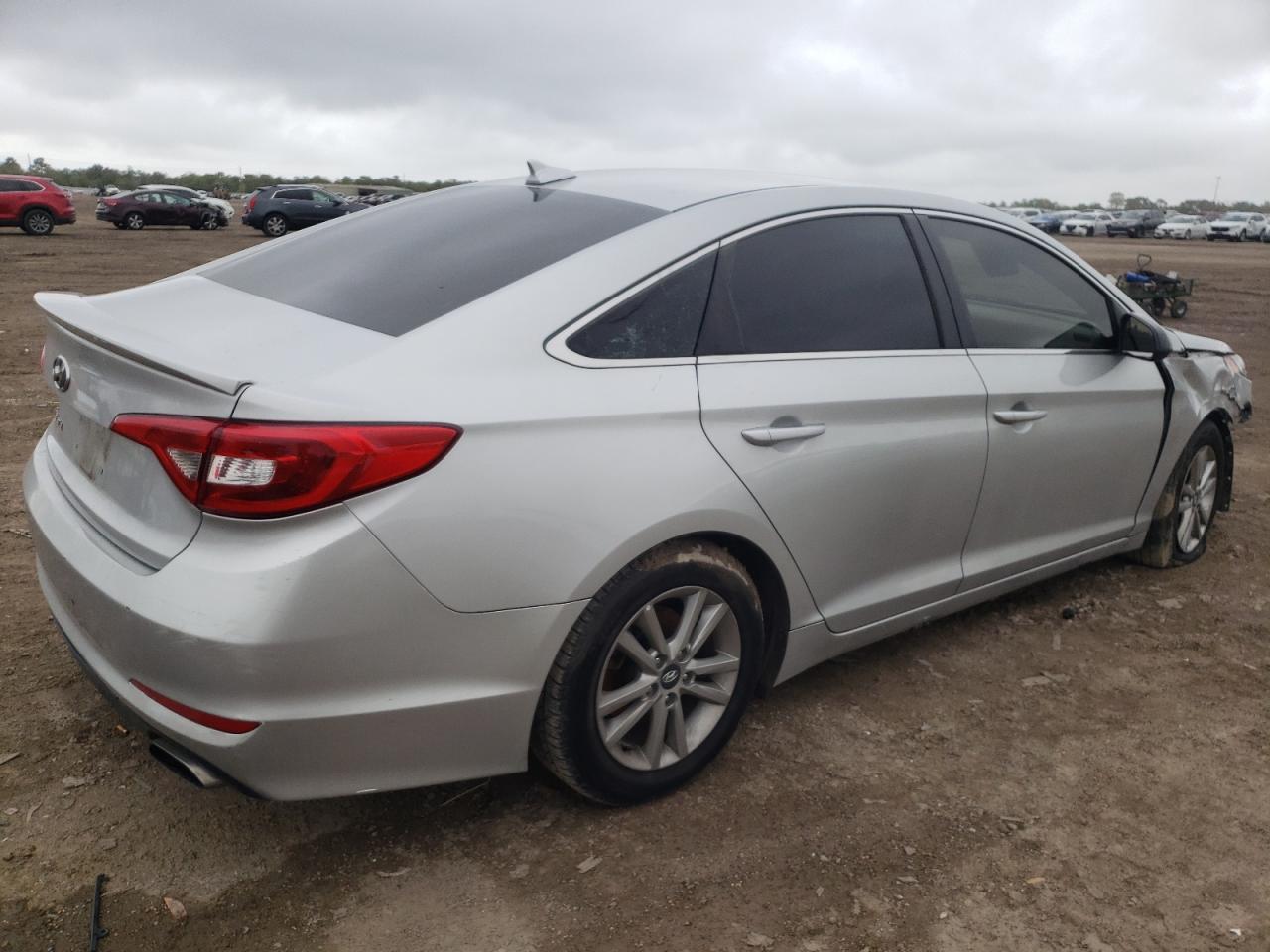 2017 HYUNDAI SONATA SE - Фото 3