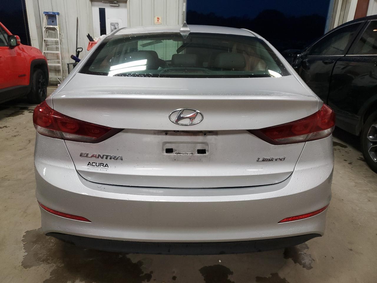 2017 HYUNDAI ELANTRA SE - Фото 6