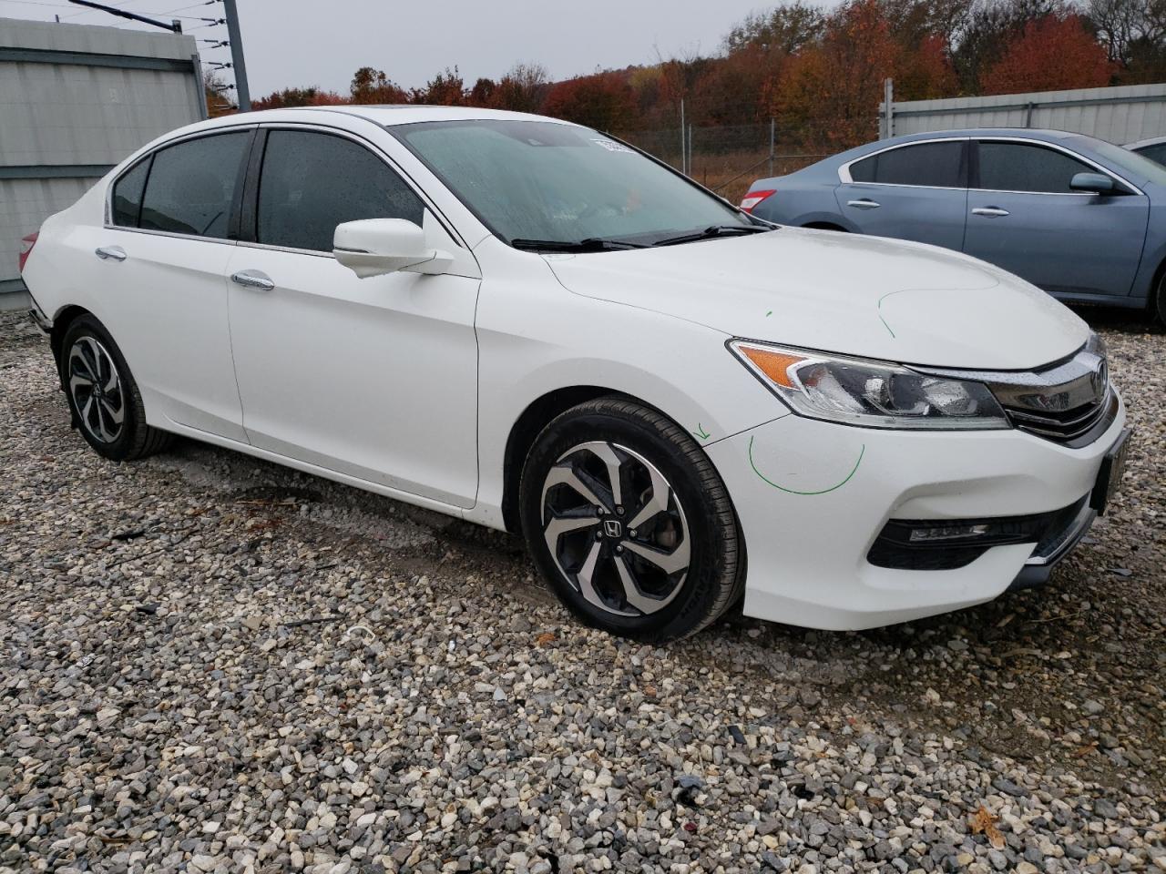 2016 HONDA ACCORD EXL - Image 4