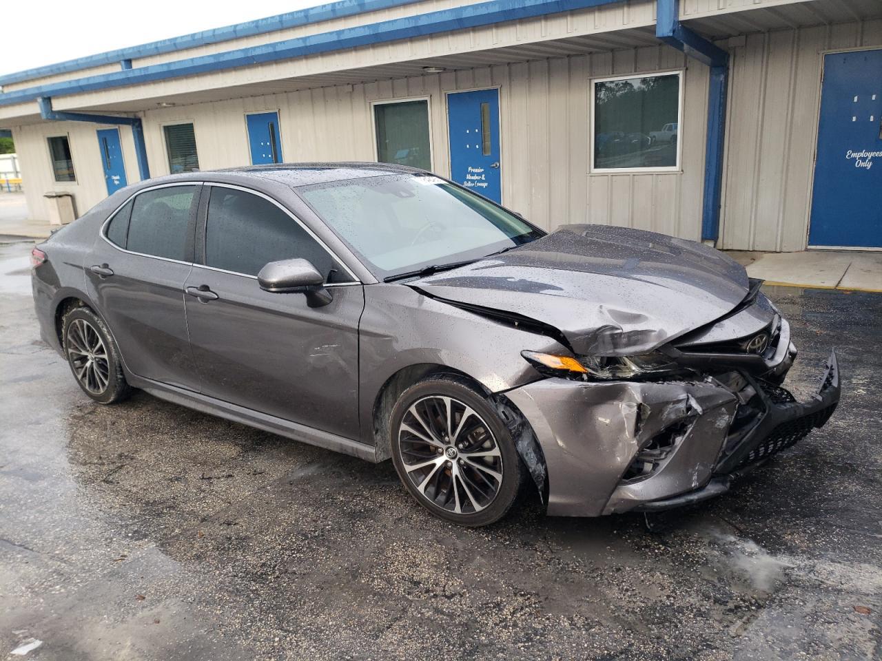 2019 TOYOTA CAMRY L - Image 4