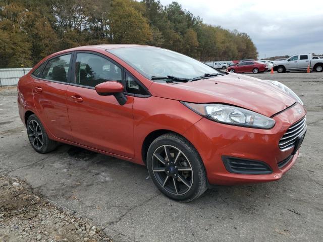 2019 Ford Fiesta Se - Image 4