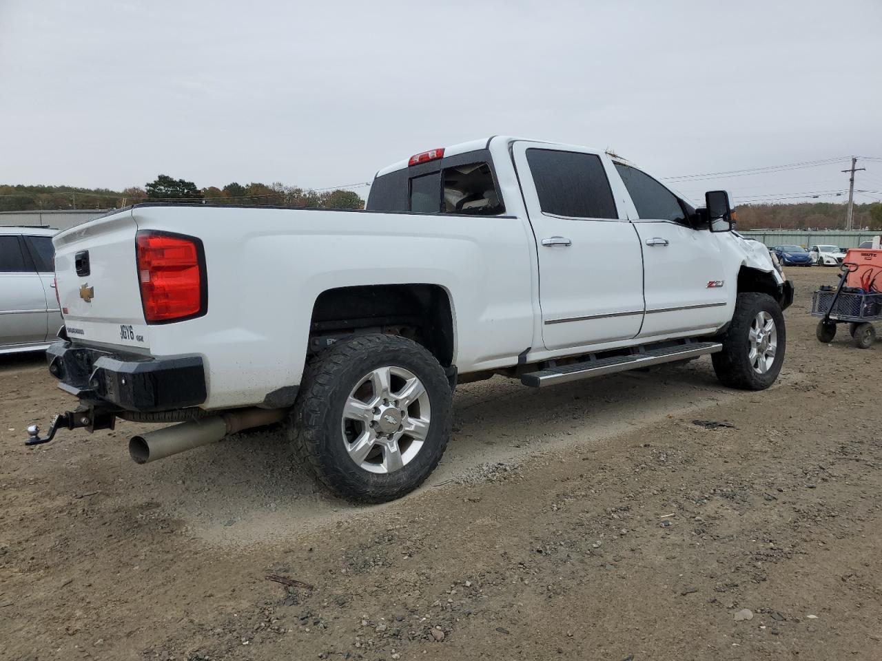 2018 CHEVROLET SILVERADO - Фото 3