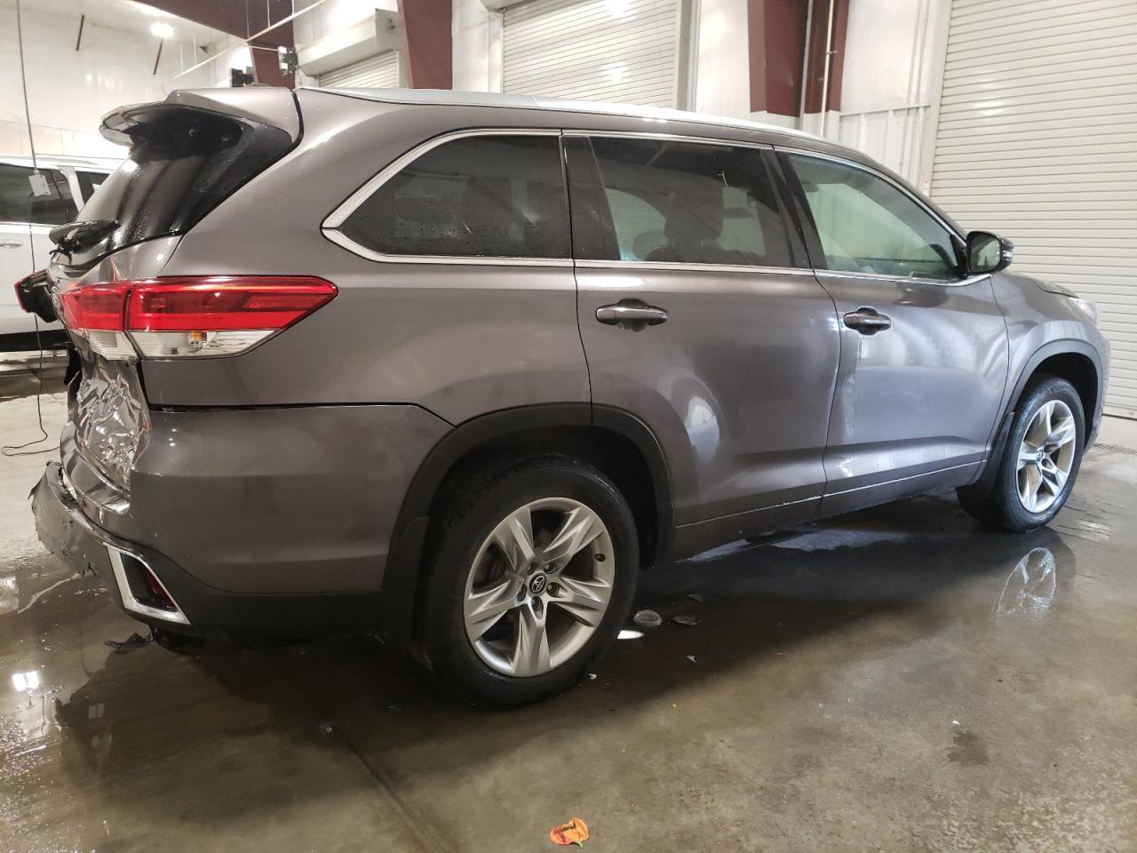 2018 TOYOTA HIGHLANDER - Фото 3