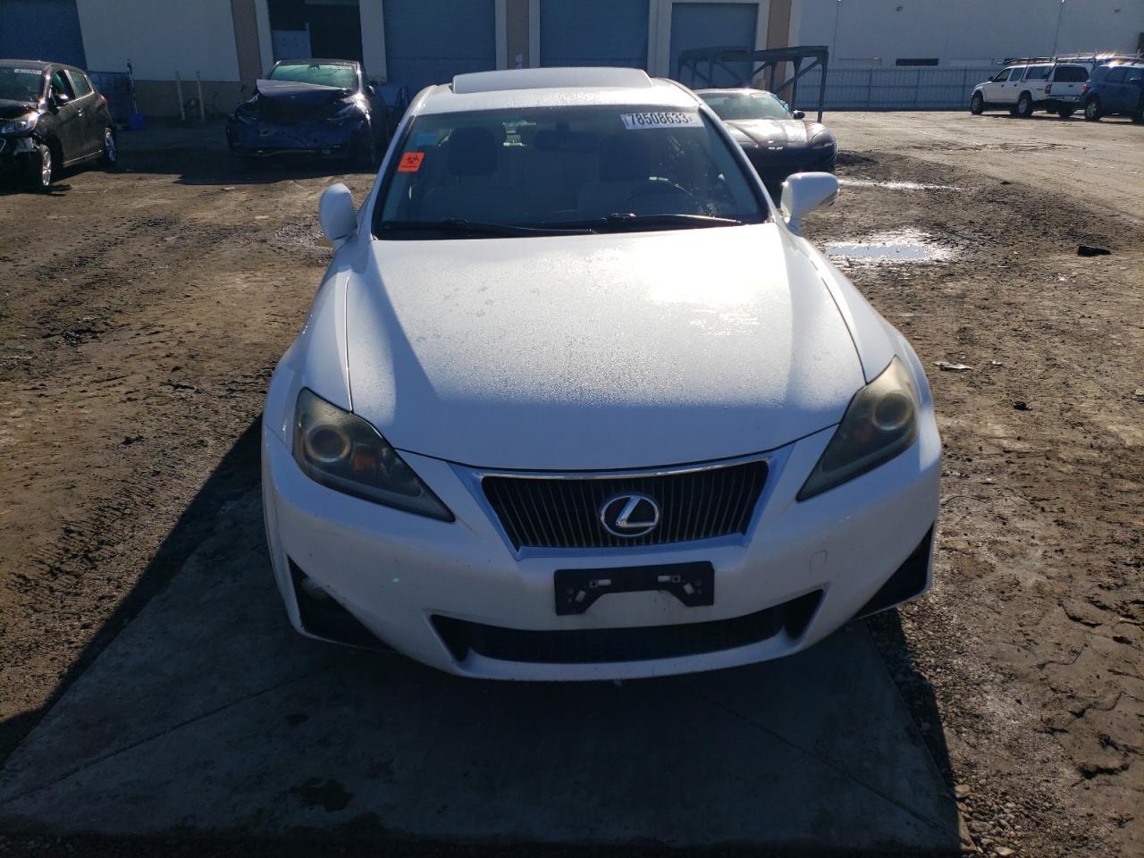 2011 LEXUS IS 250 - Фото 5