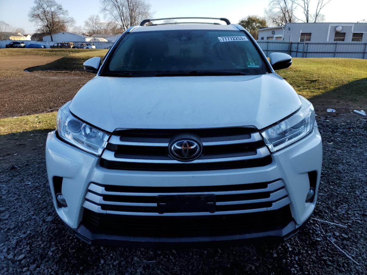 2018 TOYOTA HIGHLANDER - Фото 5