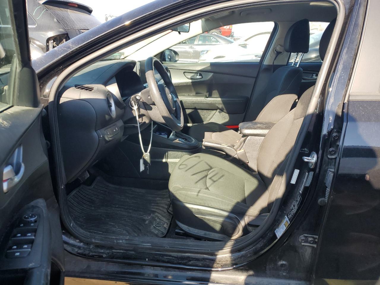 2021 KIA FORTE FE - Фото 7