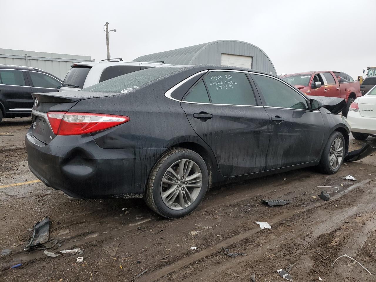 2015 TOYOTA CAMRY LE - Фото 3