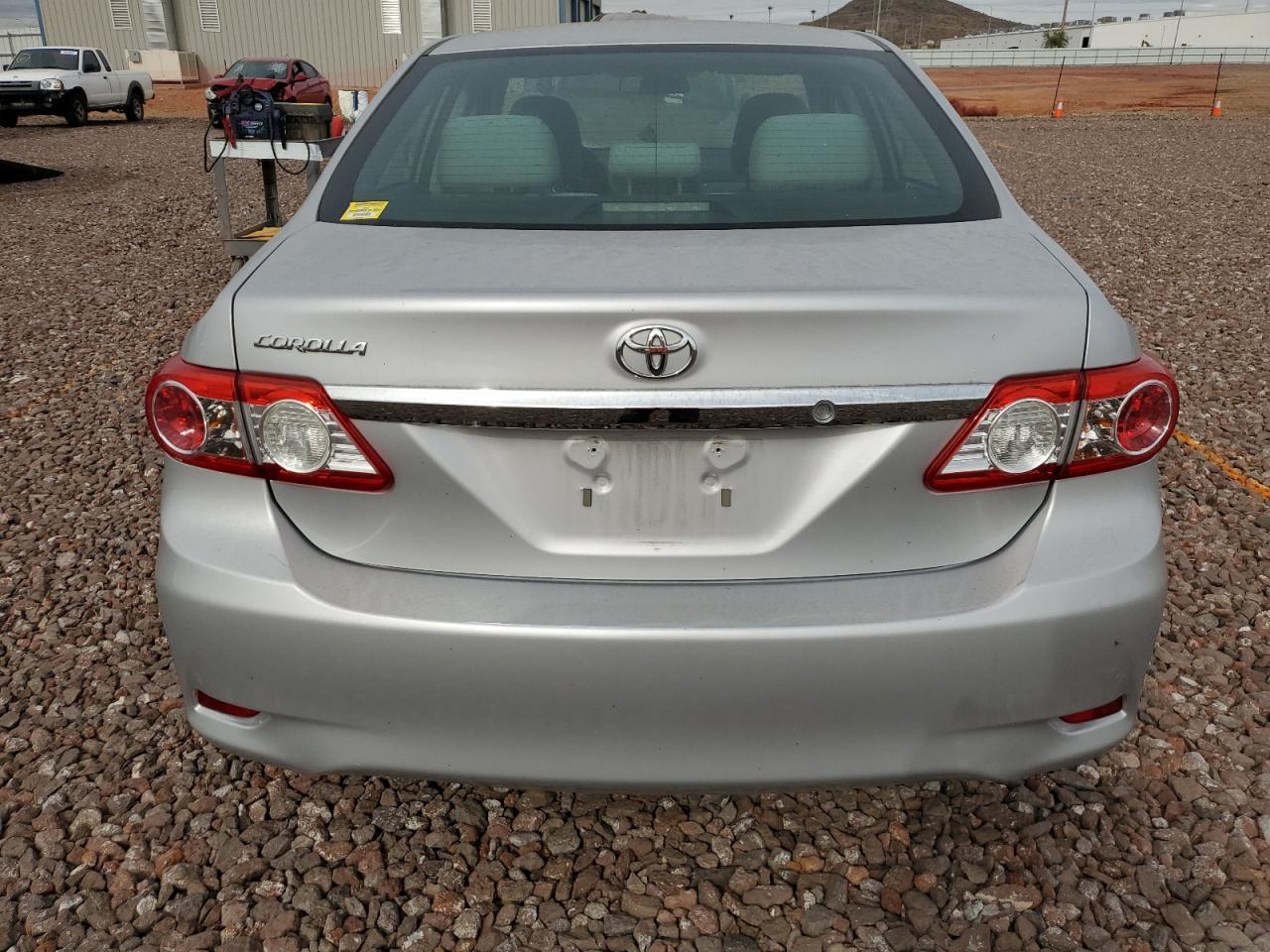 2013 TOYOTA COROLLA BA - Image 6
