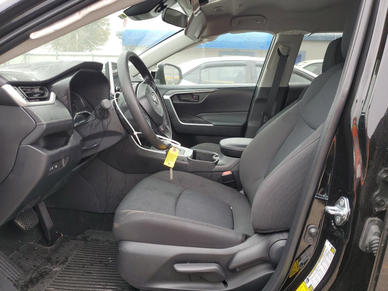 2023 TOYOTA RAV4 LE - Фото 7