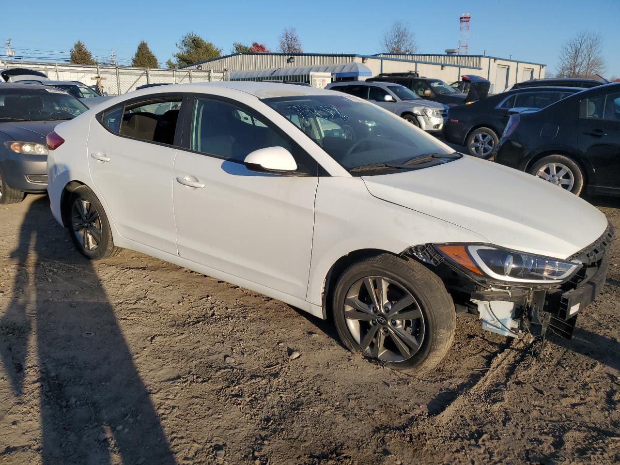 2018 HYUNDAI ELANTRA SE - Image 4
