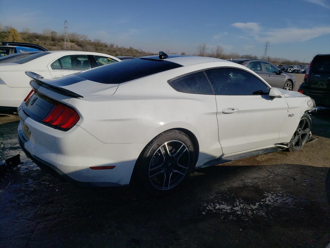 2021 FORD MUSTANG GT - Фото 3