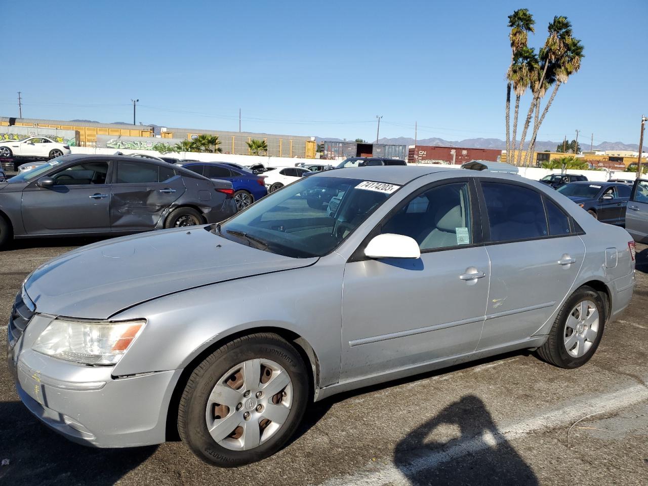 2010 HYUNDAI SONATA GLS car image