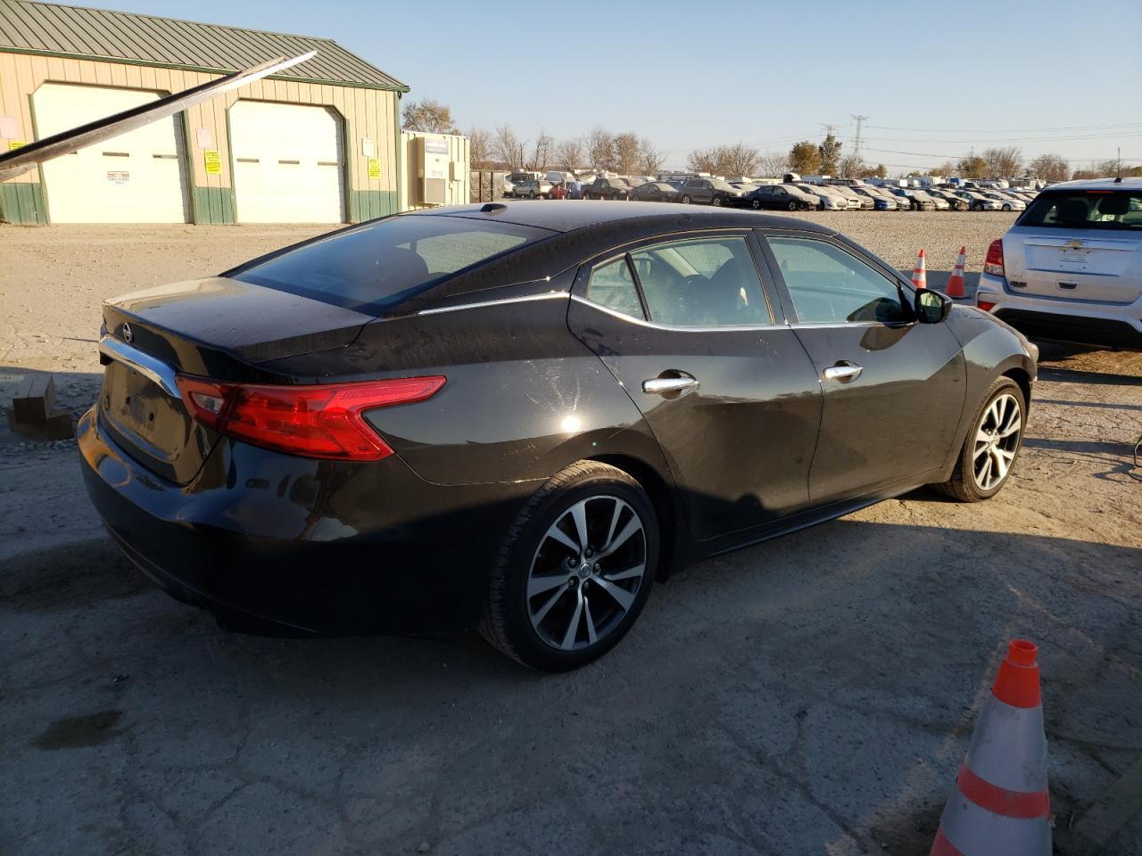 2017 NISSAN MAXIMA 3.5 - Фото 3