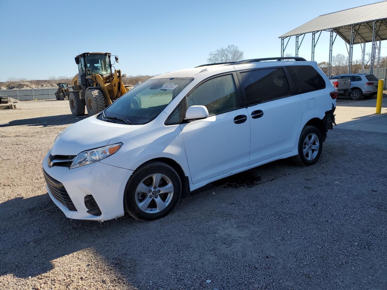 2020 TOYOTA SIENNA LE