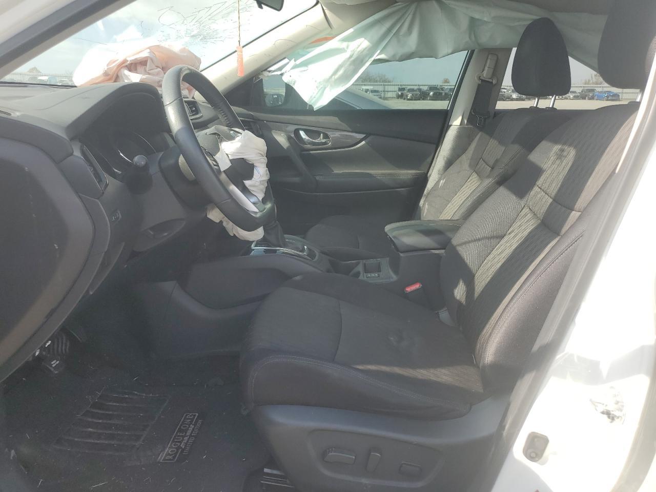 2017 NISSAN ROGUE SV - Image 7