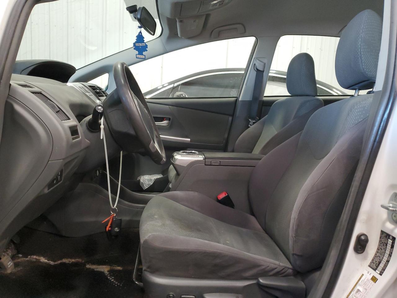 2013 TOYOTA PRIUS V - Фото 7