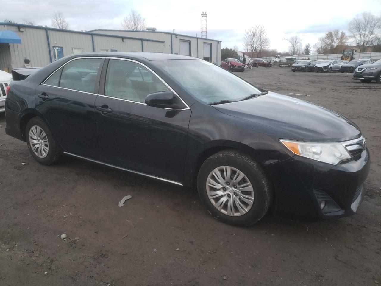 2014 TOYOTA CAMRY L - Фото 4