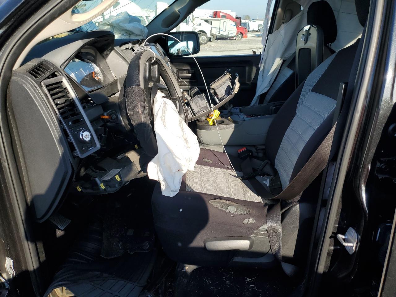 2018 RAM 1500 ST - Image 7