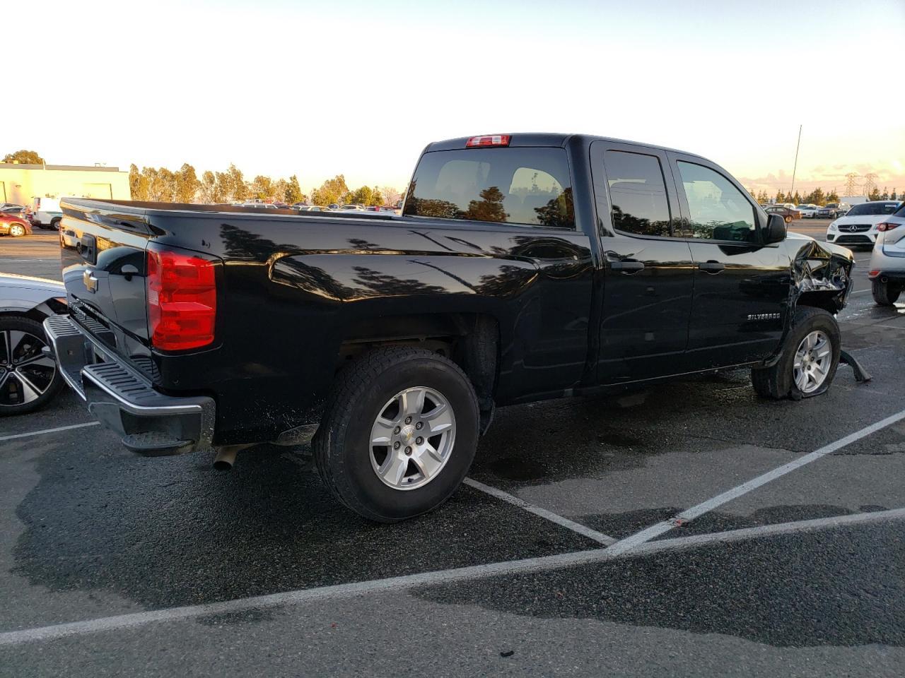 2018 CHEVROLET SILVERADO - Image 3