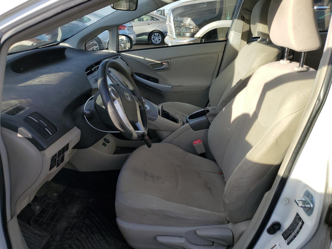 2013 TOYOTA PRIUS - Фото 7