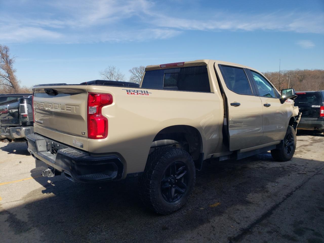 2023 CHEVROLET SILVERADO - Image 3