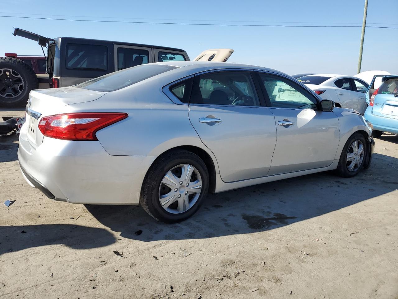 2016 NISSAN ALTIMA 2.5 - Фото 3