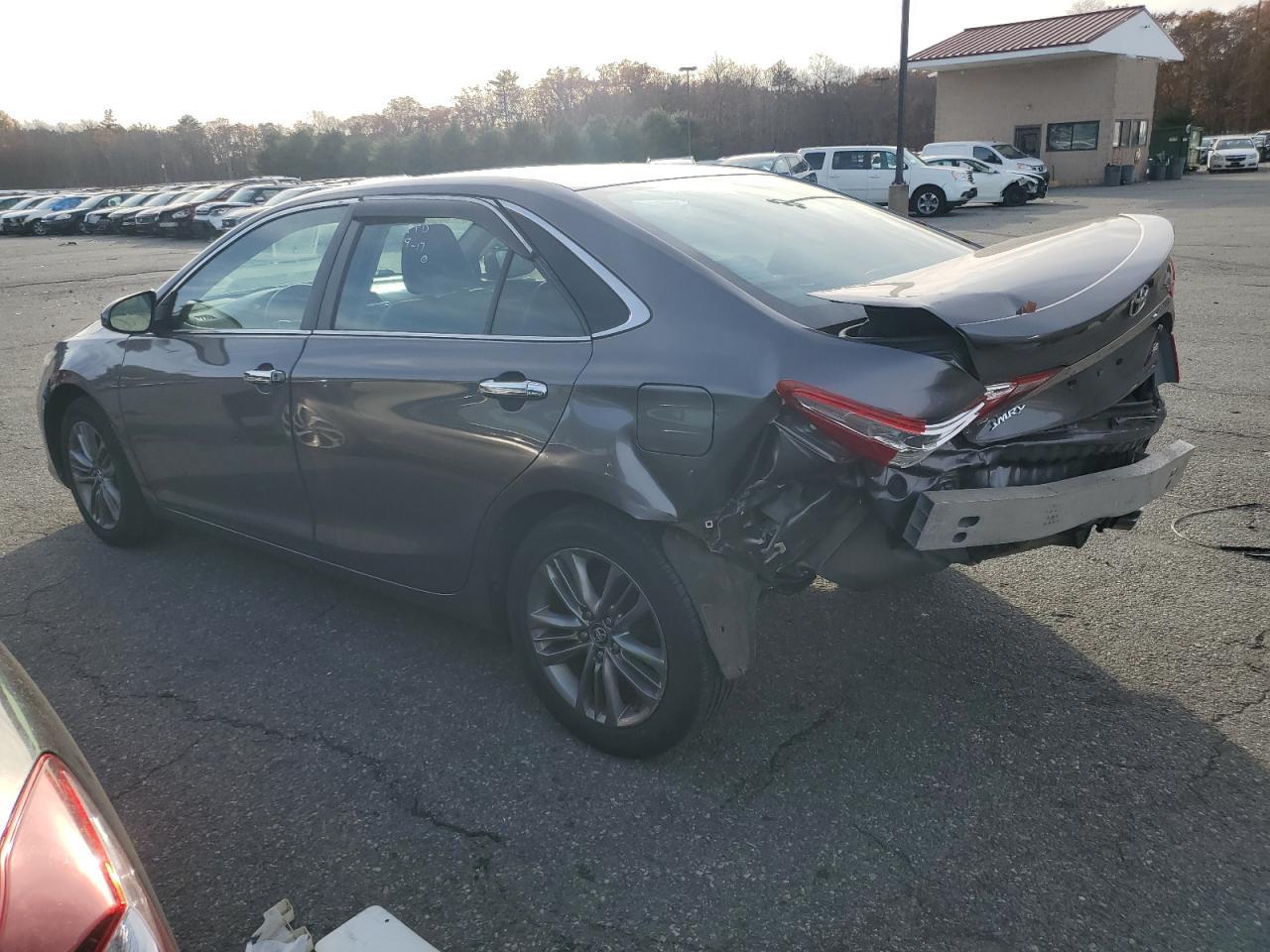 2017 TOYOTA CAMRY LE - Image 2