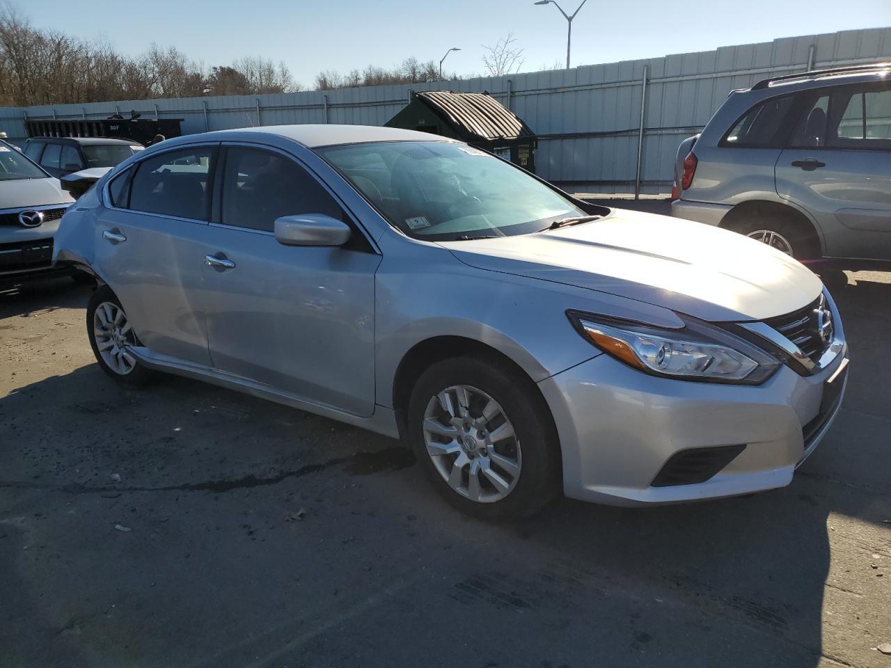 2017 NISSAN ALTIMA 2.5 - Image 4