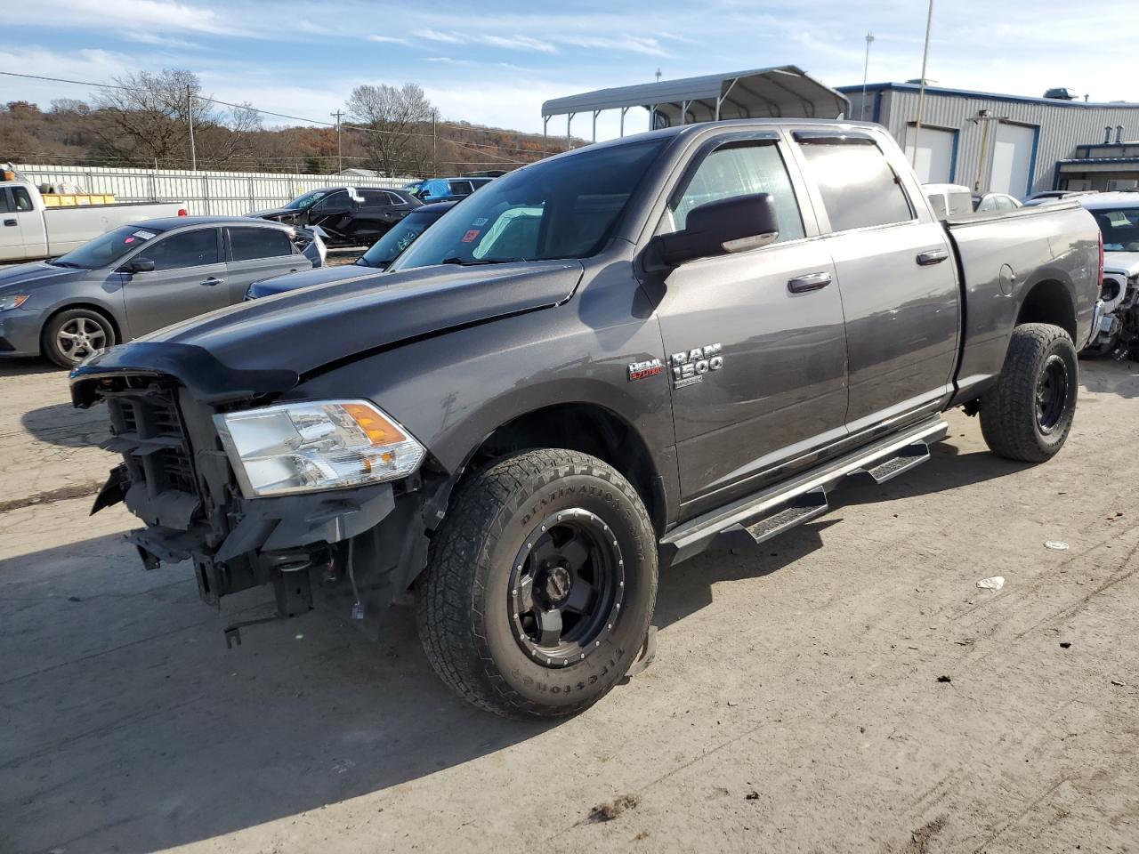 2019 RAM 1500 CLASS