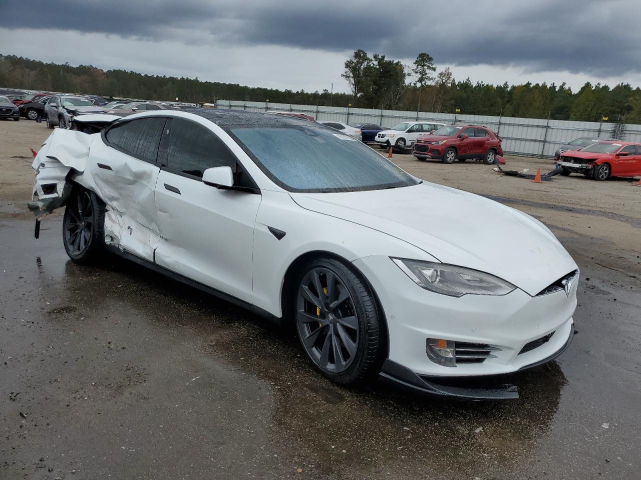 2015 TESLA MODEL S P8 - Image 4