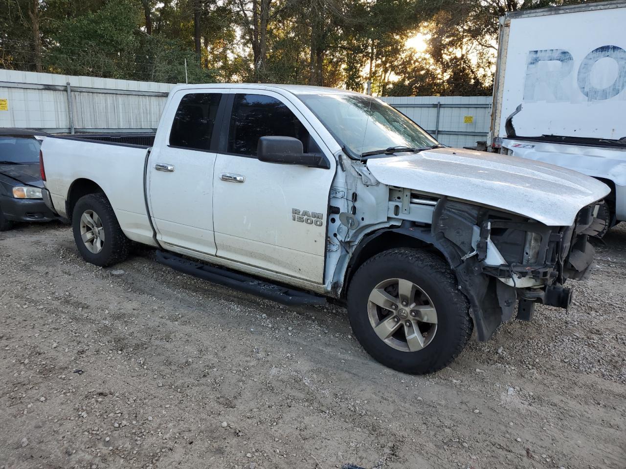 2014 RAM 1500 SLT - Image 4