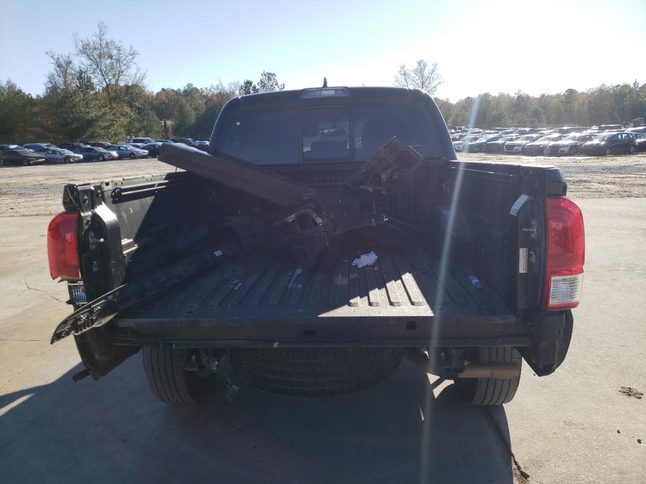 2017 TOYOTA TACOMA DOU - Image 6
