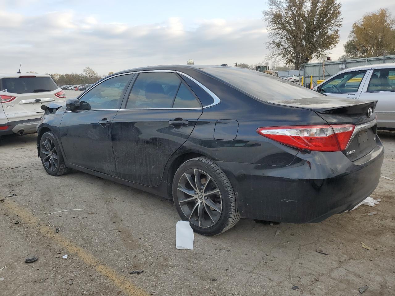 2016 TOYOTA CAMRY LE - Фото 2