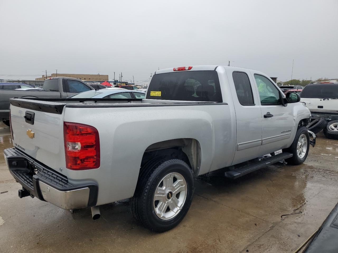 2013 CHEVROLET SILVERADO - Фото 3