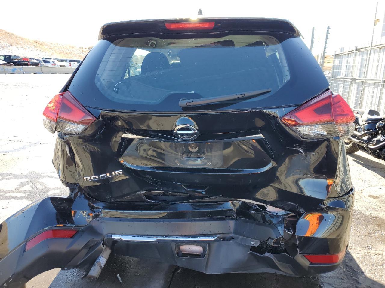 2017 NISSAN ROGUE S - Фото 6