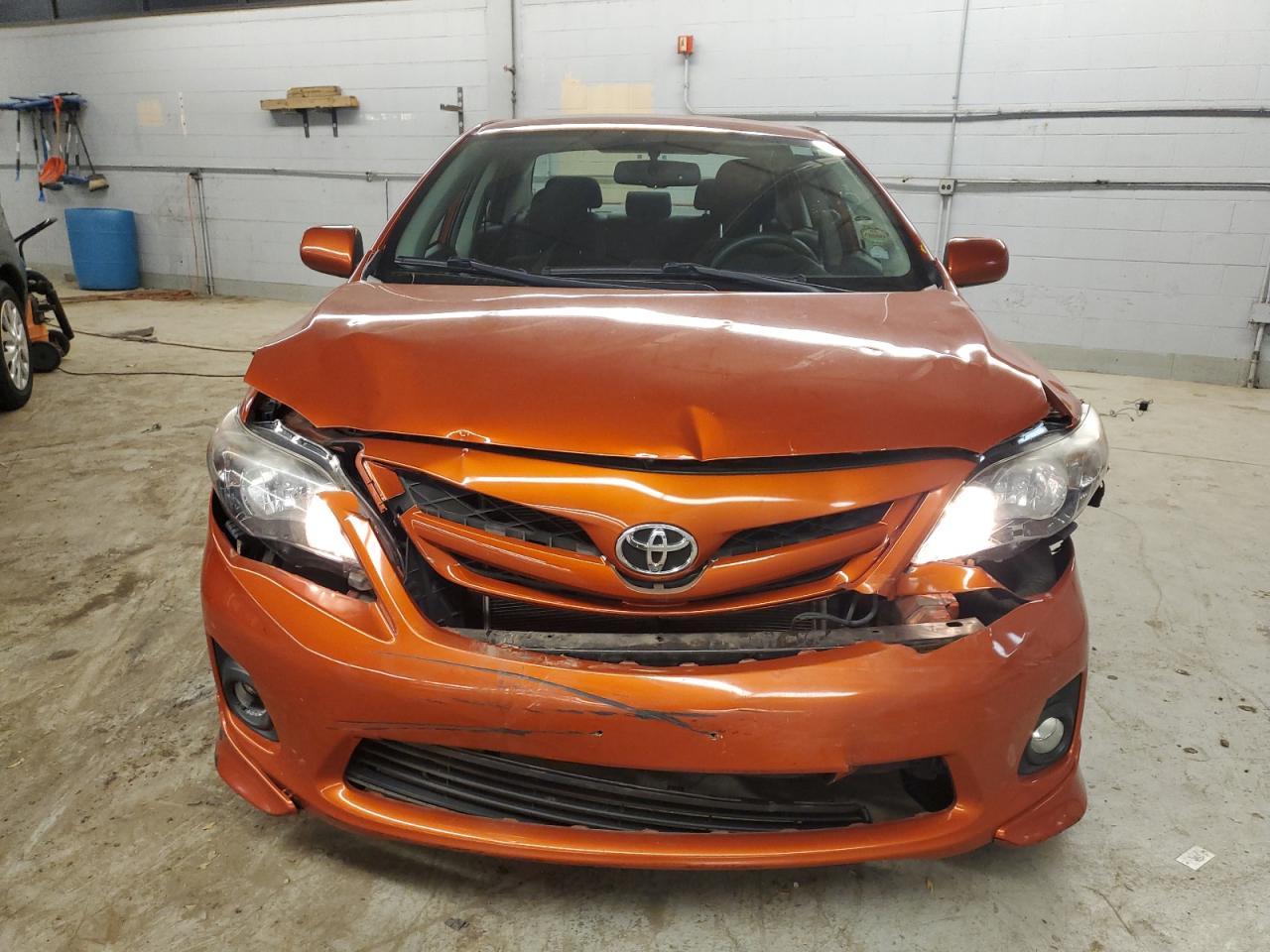 2013 TOYOTA COROLLA BA - Фото 5