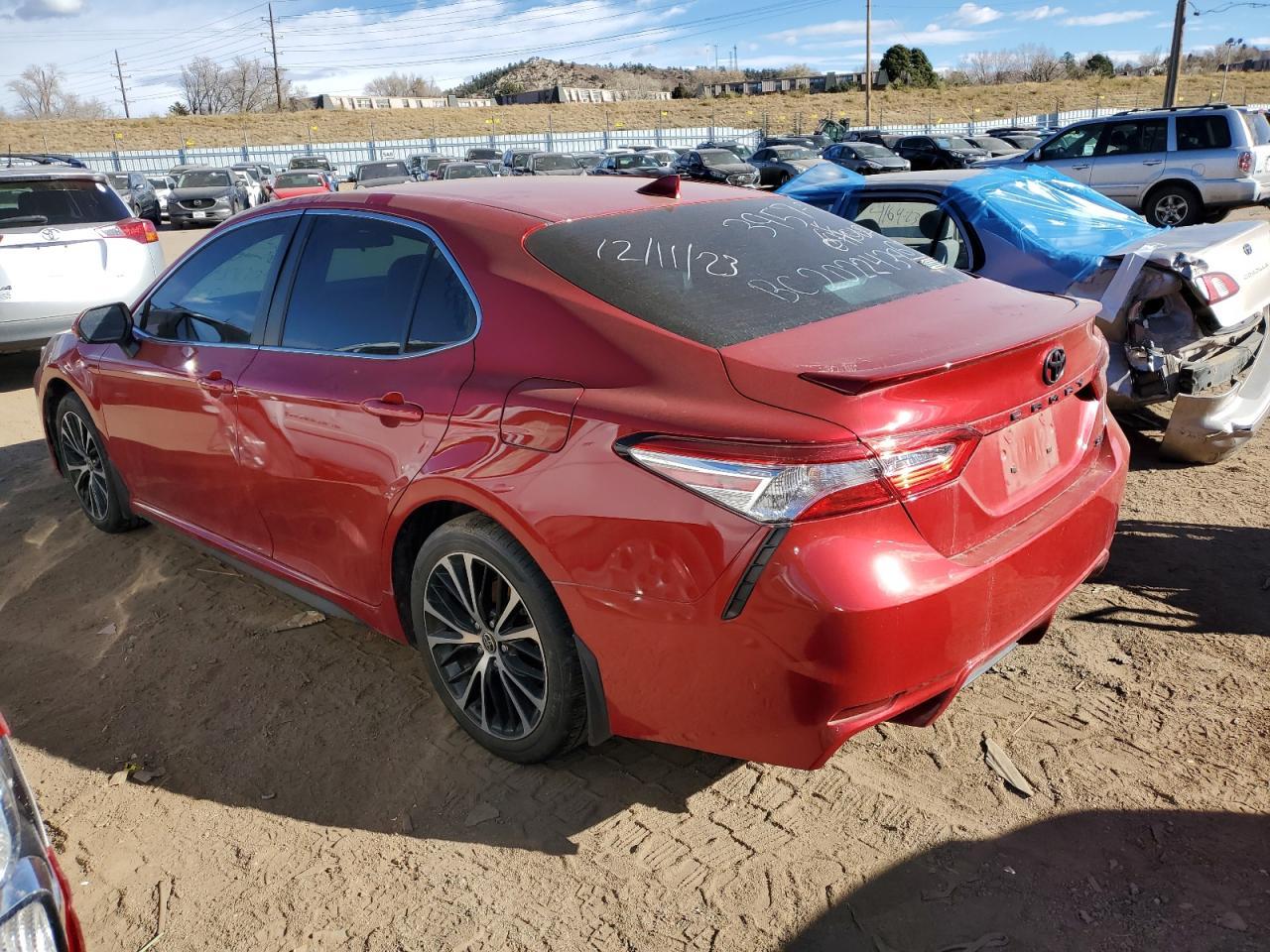2020 TOYOTA CAMRY SE - Image 2