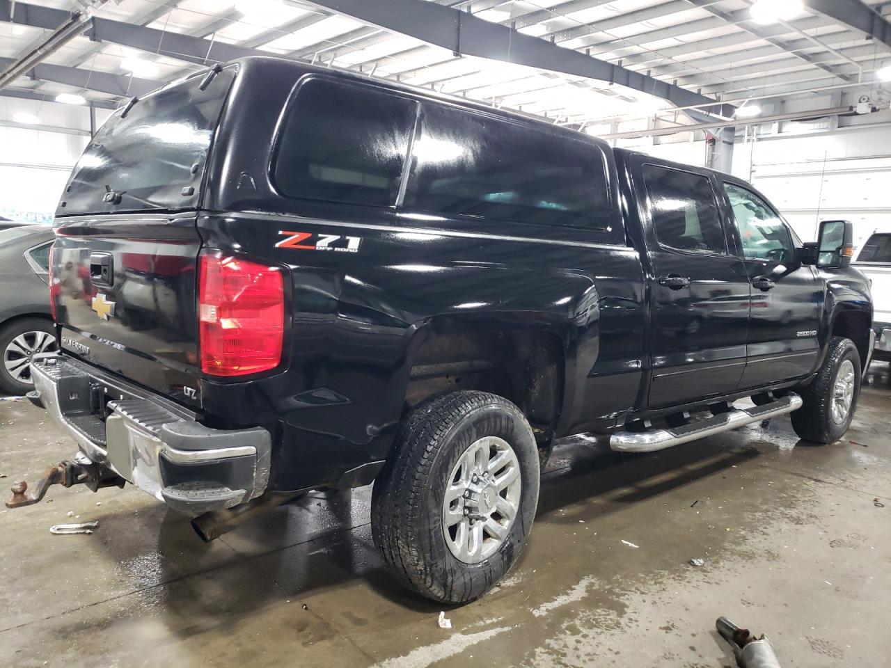 2018 CHEVROLET SILVERADO - Image 3