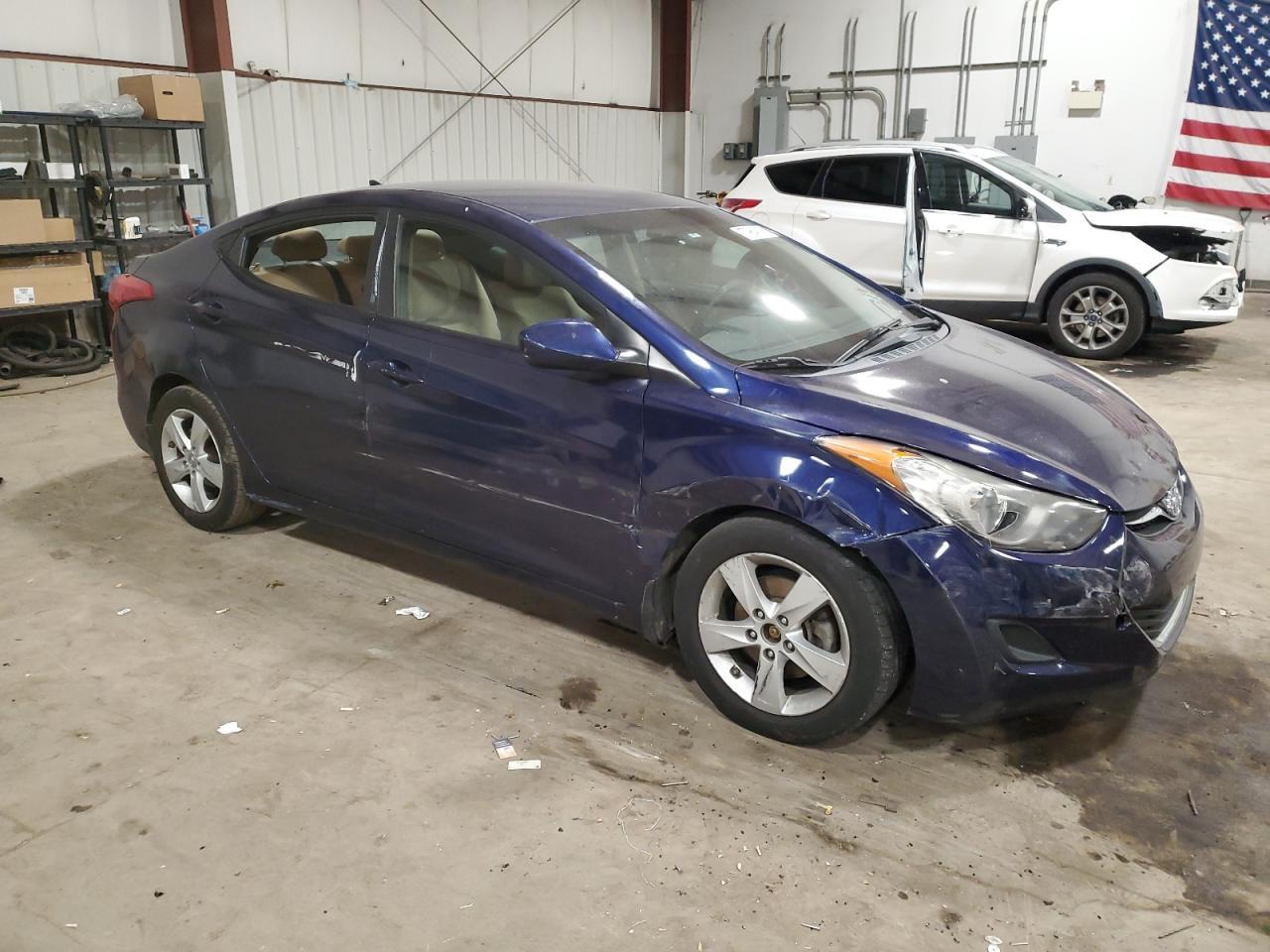 2013 HYUNDAI ELANTRA GL - Image 4