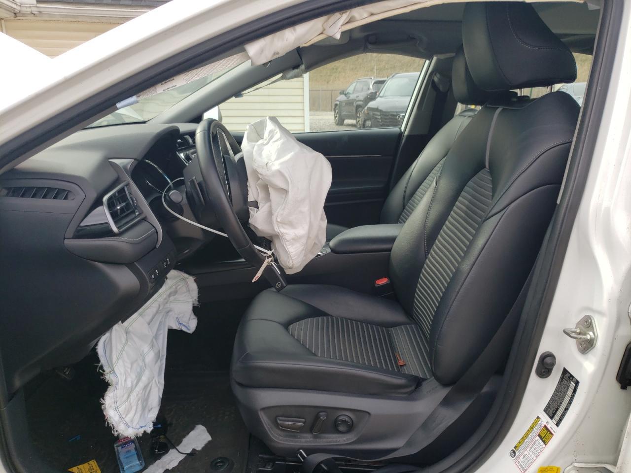 2019 TOYOTA CAMRY L - Image 7