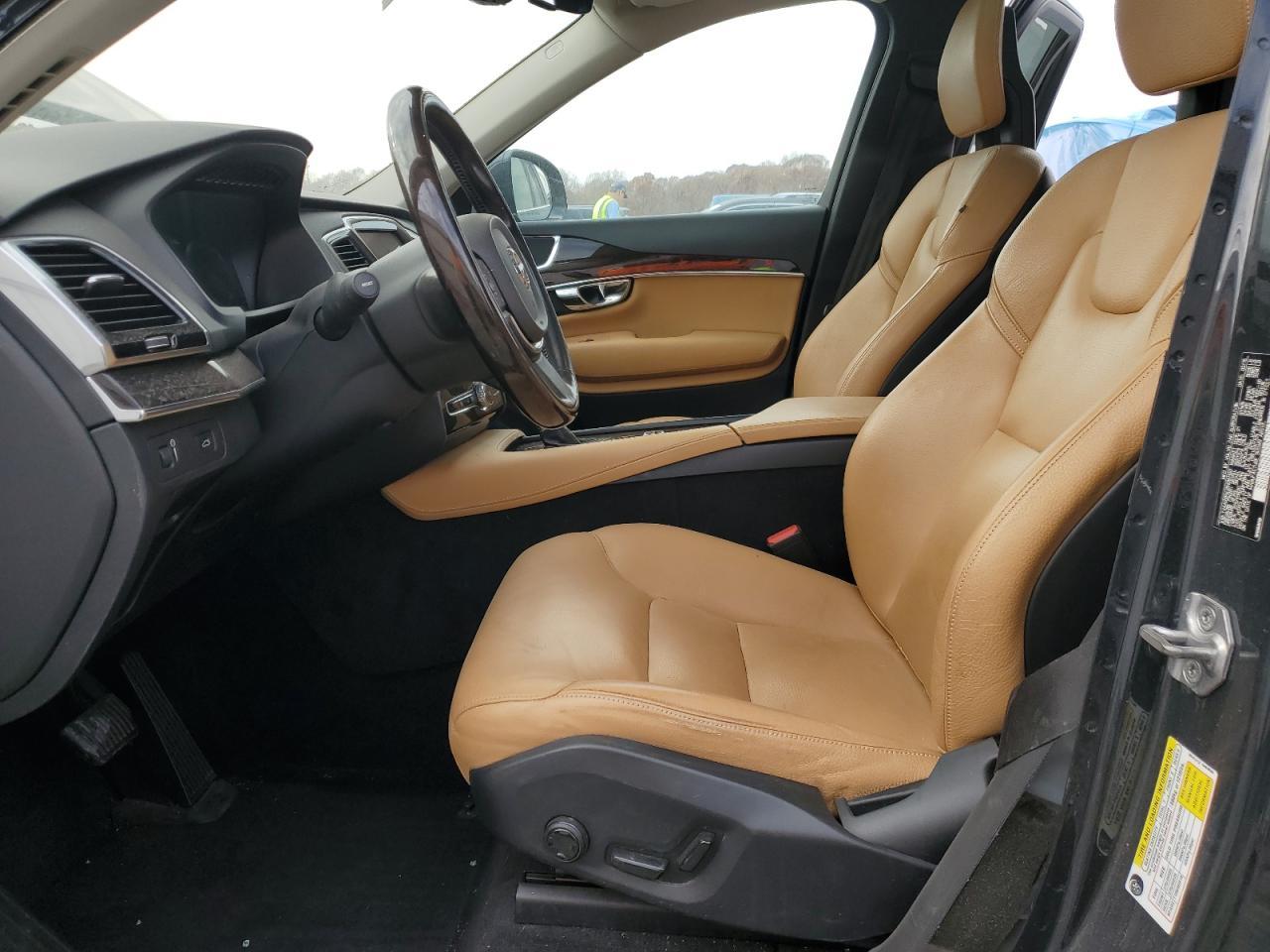 2016 VOLVO XC90 T6 - Image 7