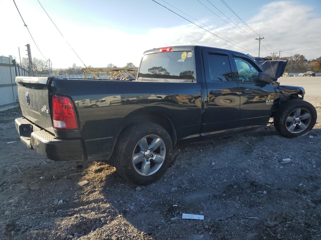 2018 RAM 1500 ST - Image 3