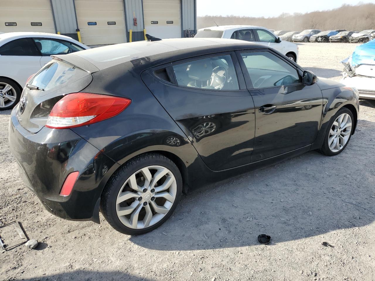 2013 HYUNDAI VELOSTER - Image 3