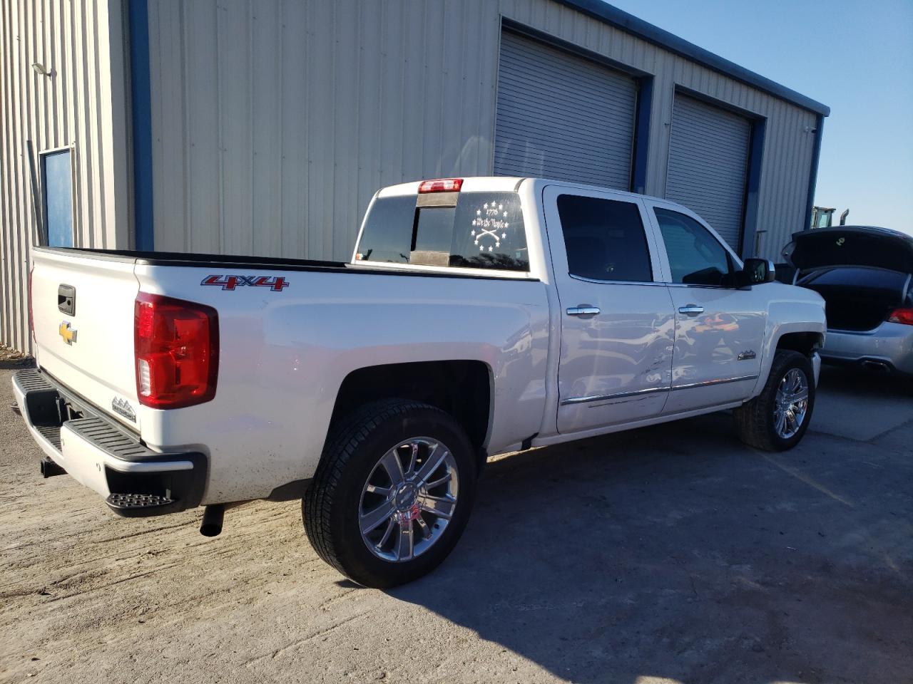 2016 CHEVROLET SILVERADO - Фото 3