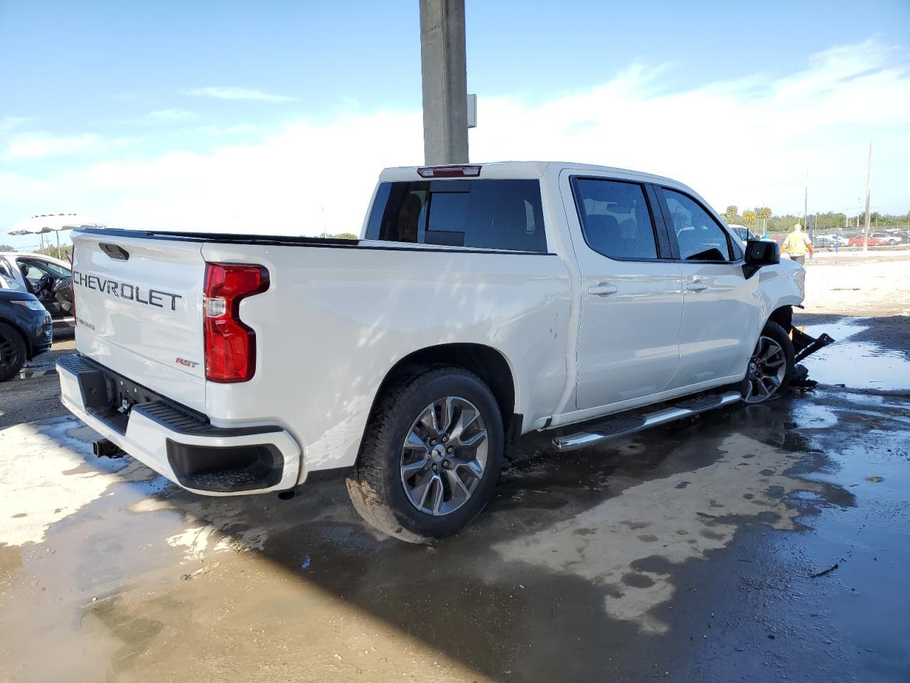 2021 CHEVROLET SILVERADO - Фото 3