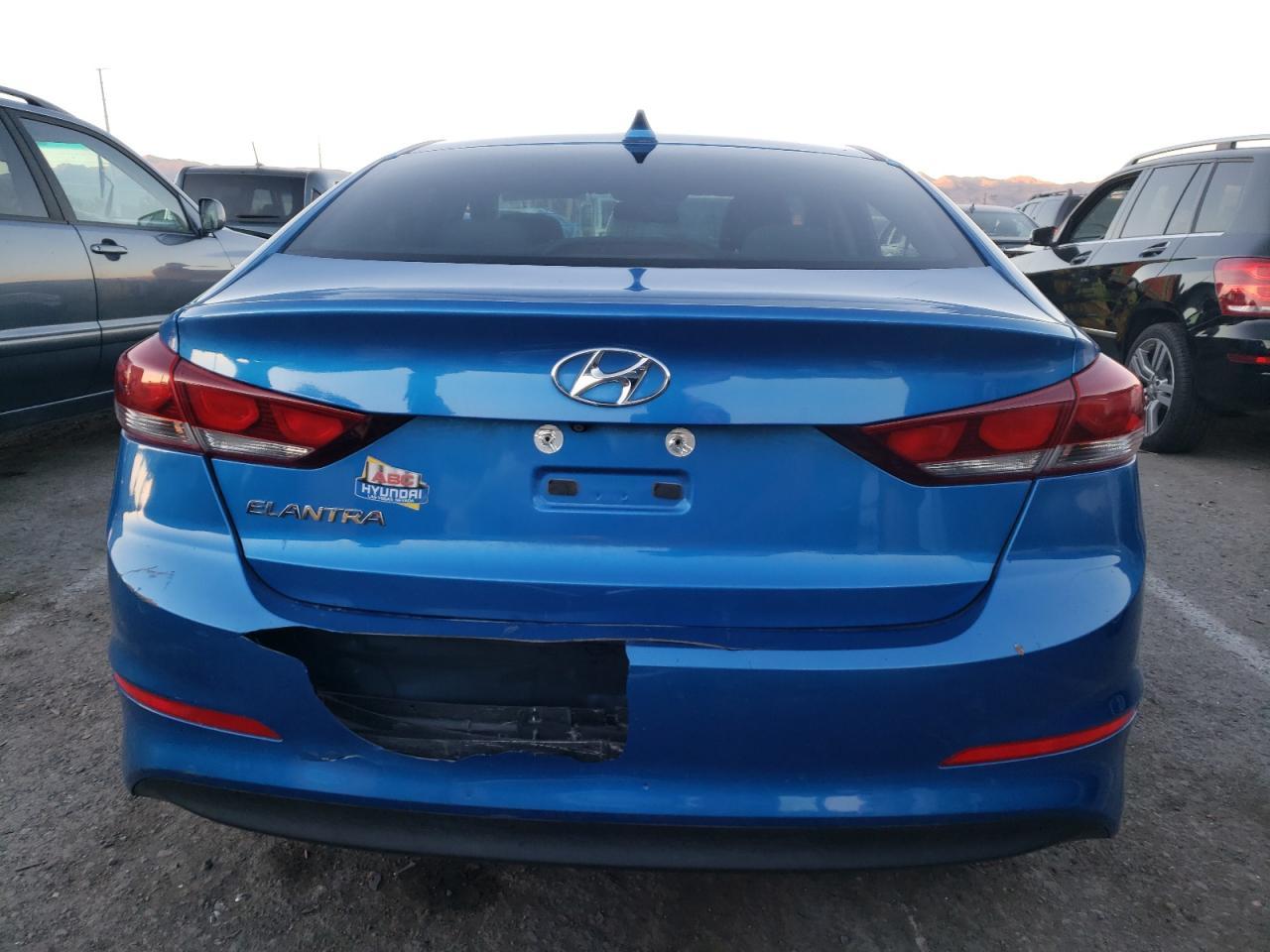 2017 HYUNDAI ELANTRA SE - Image 6